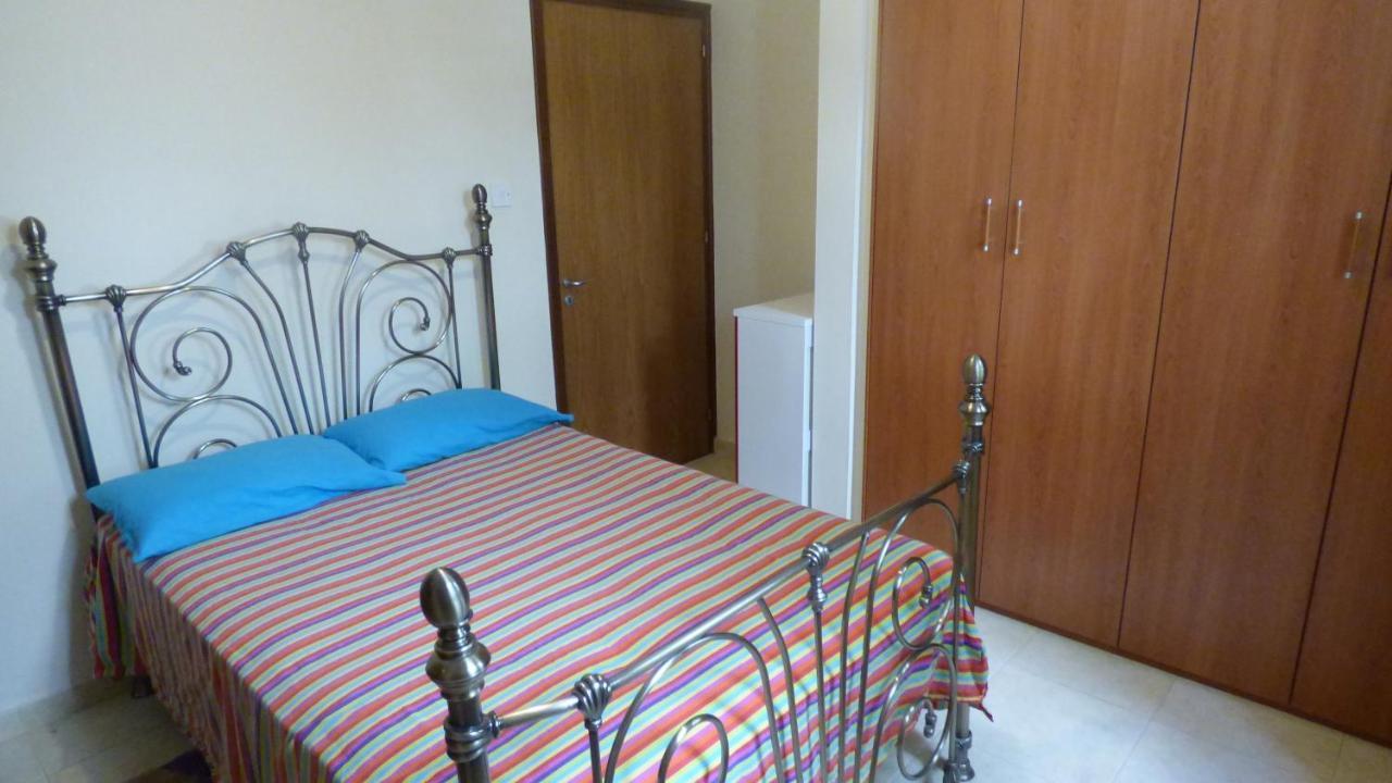 Kalampakas Guesthouse Larnaca Extérieur photo