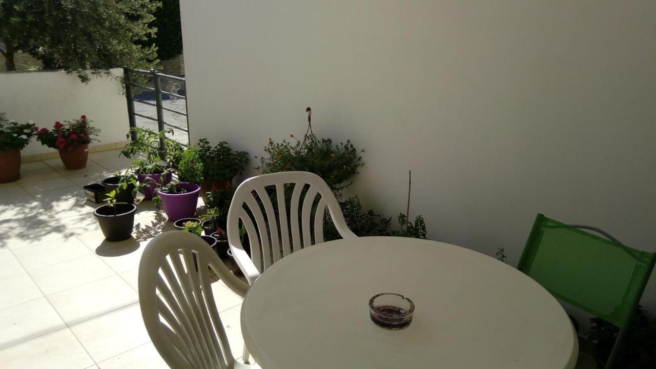 Kalampakas Guesthouse Larnaca Extérieur photo